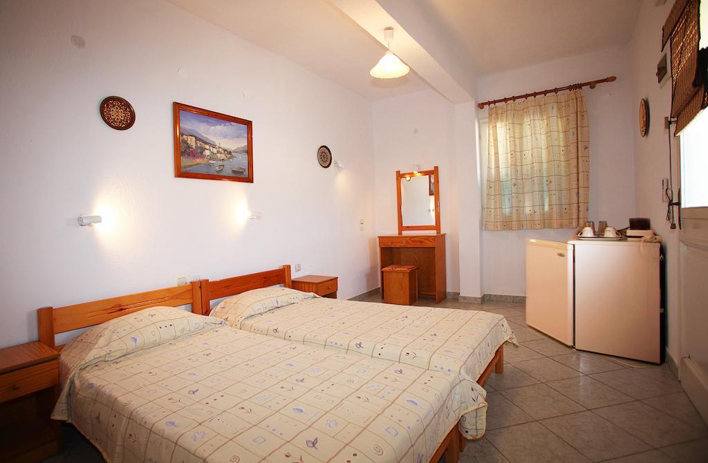 Alexandros Rooms & Studios سكوبيلوس تاون الغرفة الصورة