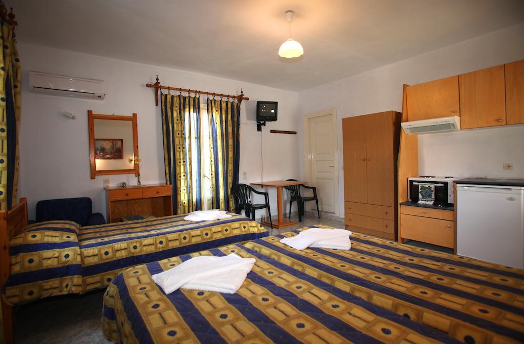Alexandros Rooms & Studios سكوبيلوس تاون المظهر الخارجي الصورة