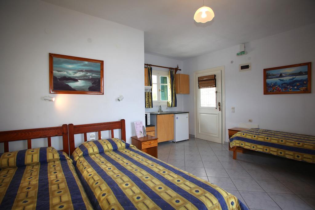 Alexandros Rooms & Studios سكوبيلوس تاون المظهر الخارجي الصورة