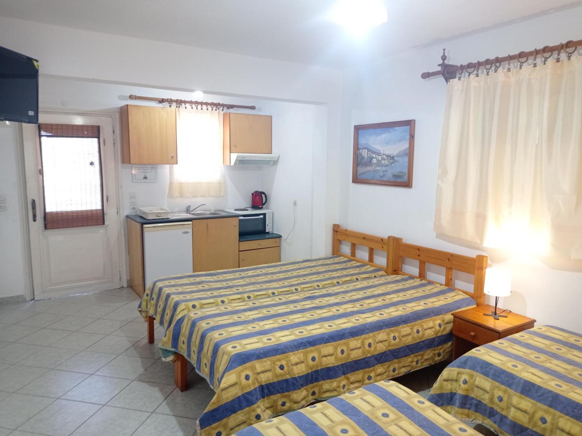 Alexandros Rooms & Studios سكوبيلوس تاون المظهر الخارجي الصورة